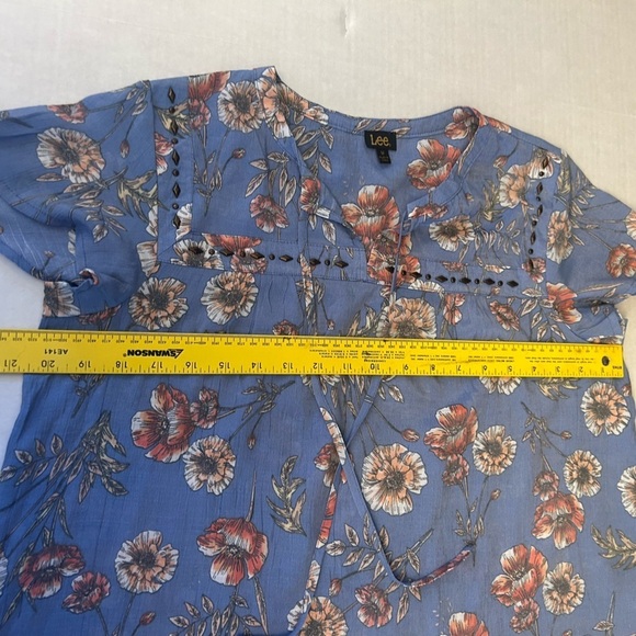 Lee Blue Floral Blouse top with Tie Front Sz-M. B1 - Picture 7 of 8